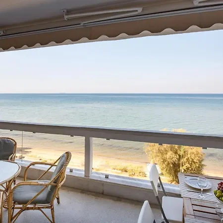 Metaxa Seafront شقة *