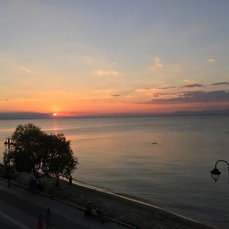 Metaxa Seafront * Peraía