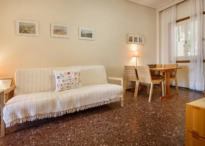 Metaxa Seafront Peraía