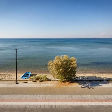 Metaxa Seafront Peraía